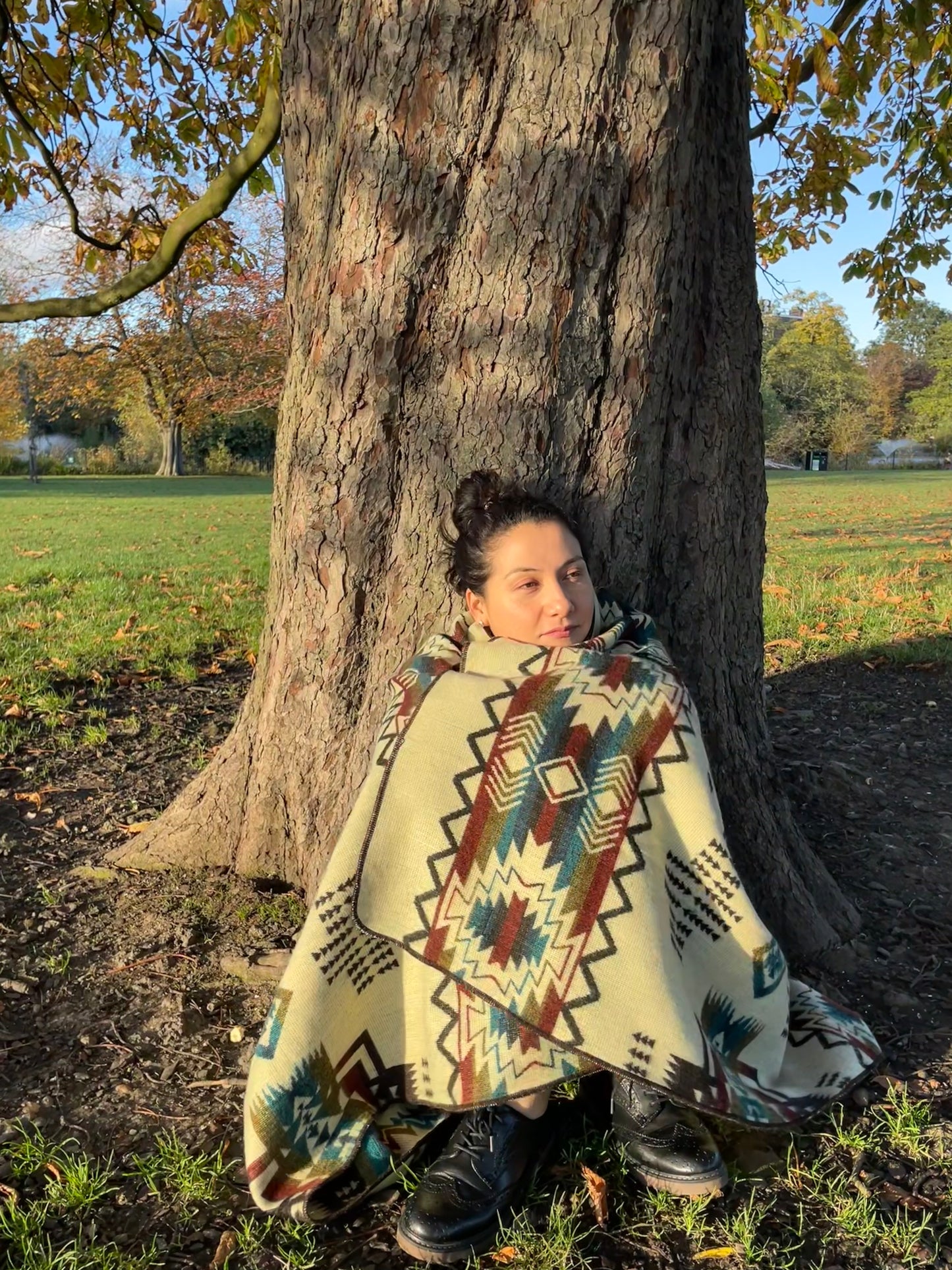 WOOL THROW - QUIPU